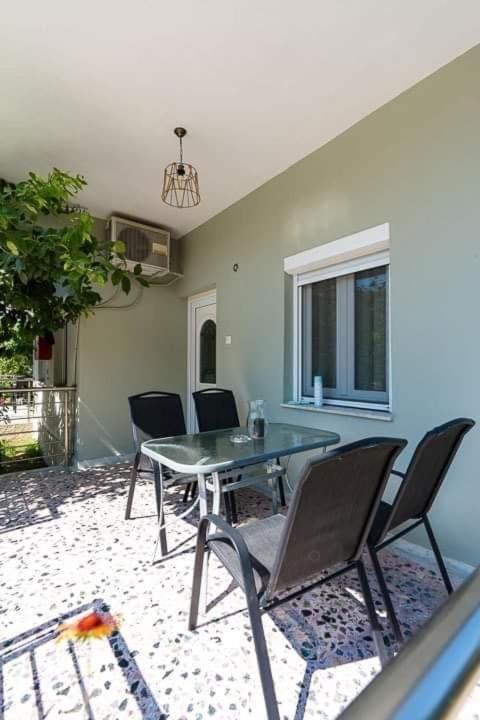 Mougkrasstudio Apartment Skala Rachoni  Bagian luar foto