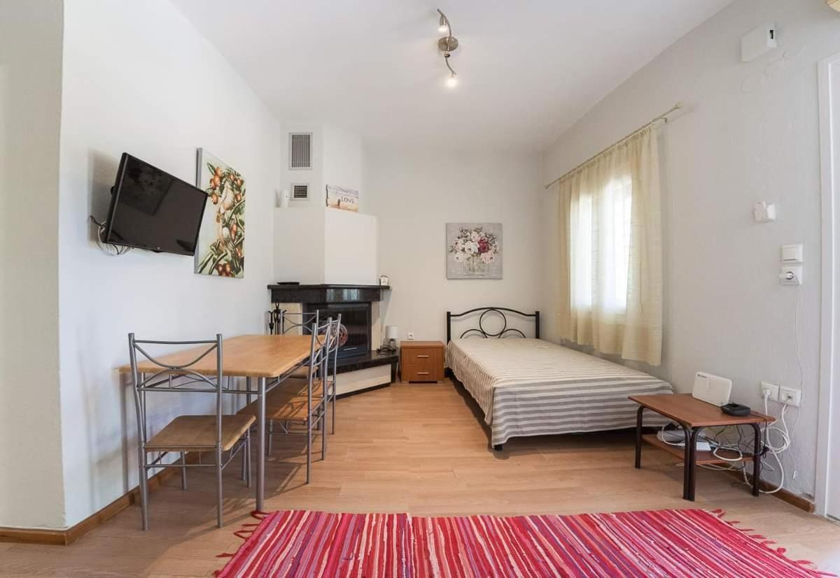 Mougkrasstudio Apartment Skala Rachoni  Bagian luar foto