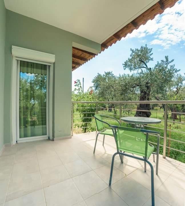 Mougkrasstudio Apartment Skala Rachoni  Bagian luar foto