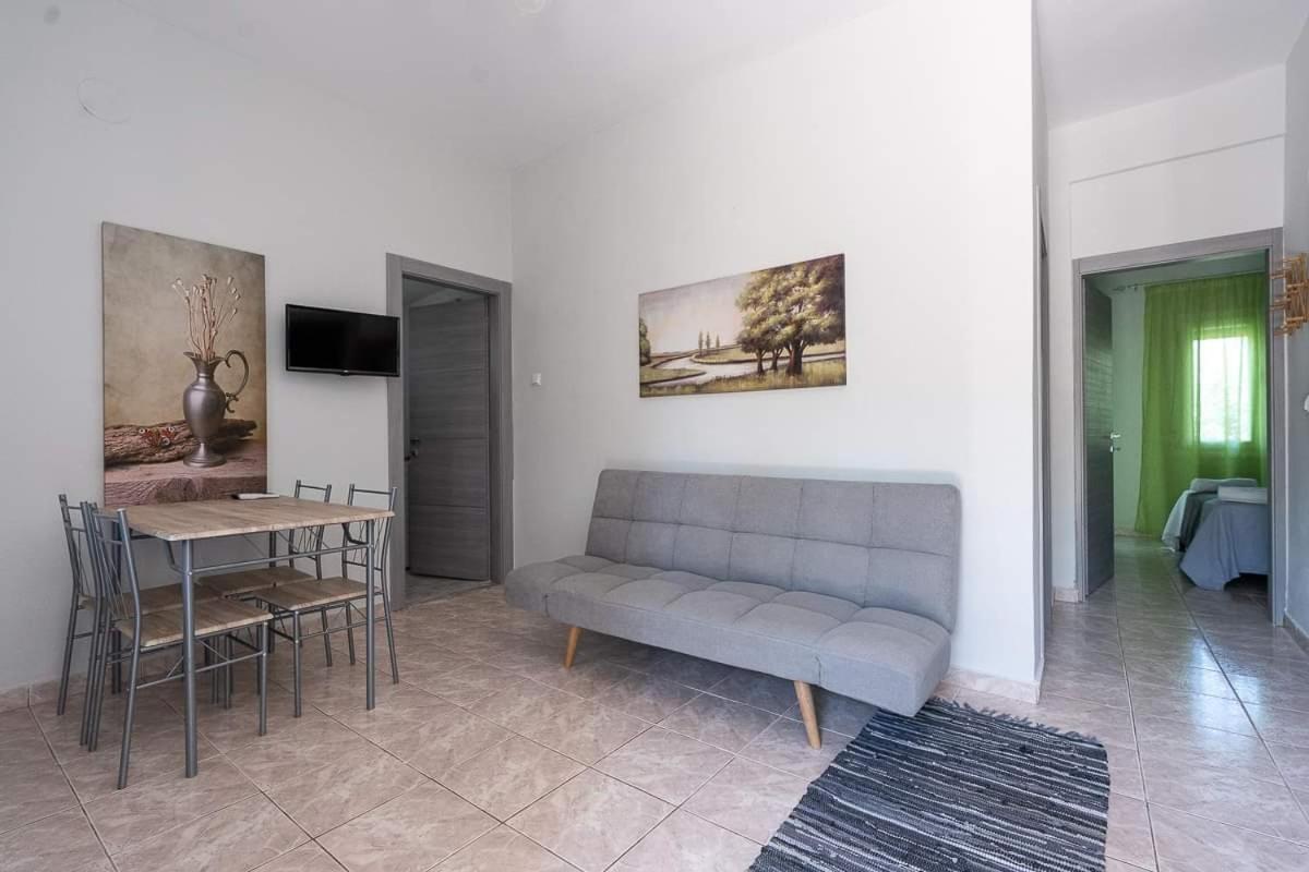 Mougkrasstudio Apartment Skala Rachoni  Bagian luar foto