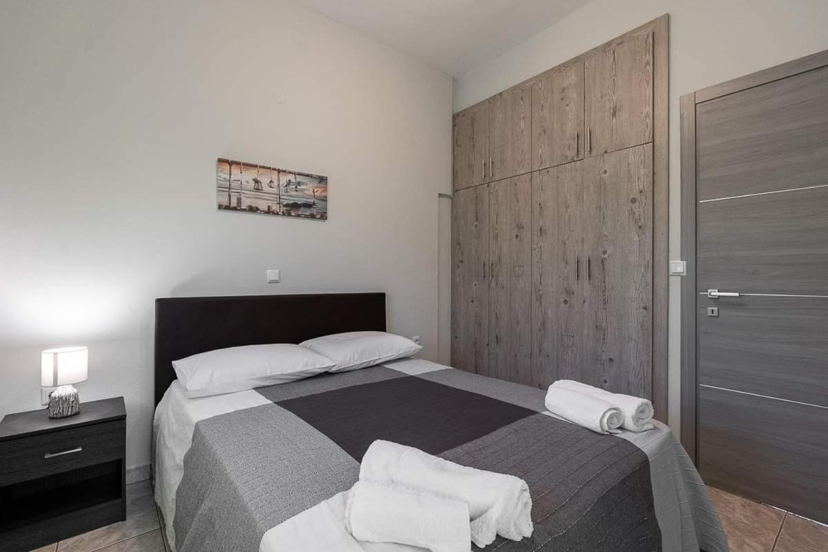 Mougkrasstudio Apartment Skala Rachoni  Bagian luar foto