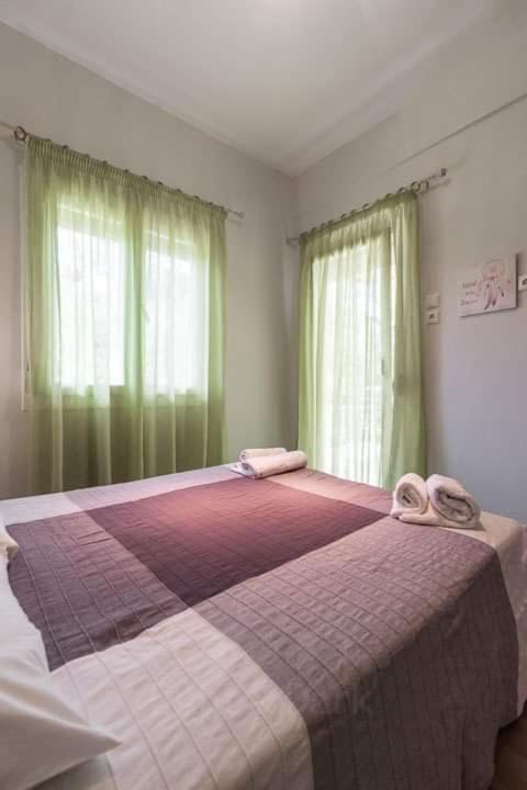 Mougkrasstudio Apartment Skala Rachoni  Bagian luar foto